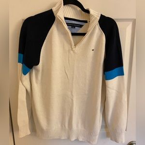 Tommy hilfiger sweatshirt. Size- L 14-16 boys. Perfect condition